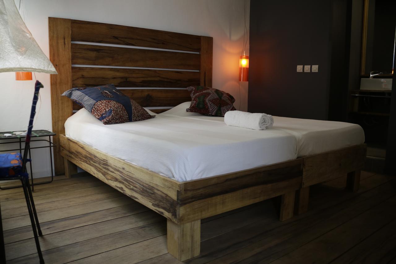 Siki Hotel Saint-Louis Exteriör bild